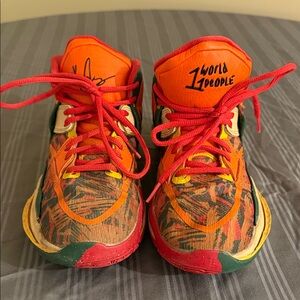 Nike Kyrie 7 Infinity 1World 1People